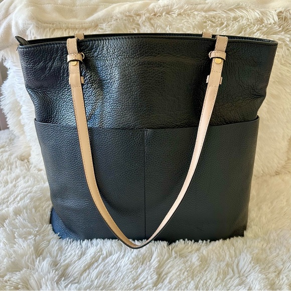 Michael Kors Bedford North South Large Black Leather Travel Tote - Picture 9 of 15